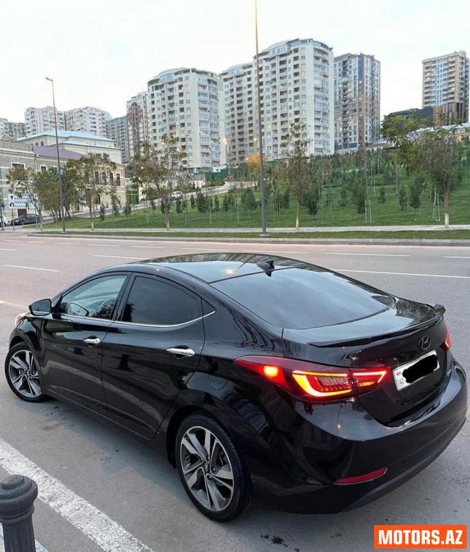Hyundai Elantra 5 2015